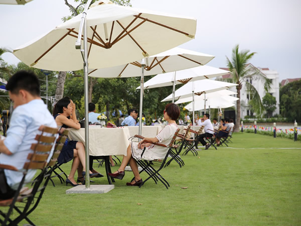 Sản xuất ô dù quảng cáo lệch tâm tại TP Vinh Nghệ An