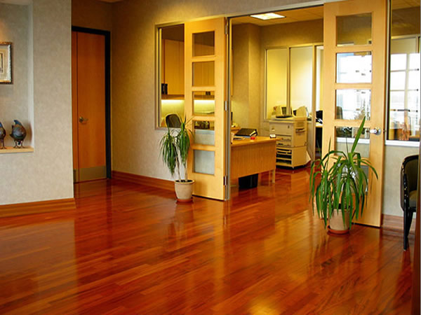 Thi công sàn nhựa vân giả gỗ tại TP Vinh Nghệ An